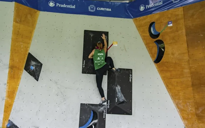 Fim de semana em Curitiba terá Campeonato Panamericano de Escalada, torneios de padel e diversas atividades gratuitas
