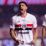 São Paulo supera o Internacional com gol de pênalti e dança entre os rebaixados no Brasileirão