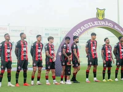 Cruzeiro inverte jogo e vence Vitória por 3 a 1 no Barradão pelo Brasileirão