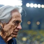 Jorge Jesus critica limite de estrangeiros no futebol brasileiro e defende manutenção dos estaduais