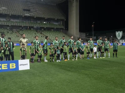 Guto Ferreira lamenta situação do América na Série B: “Muita coisa problemática”
