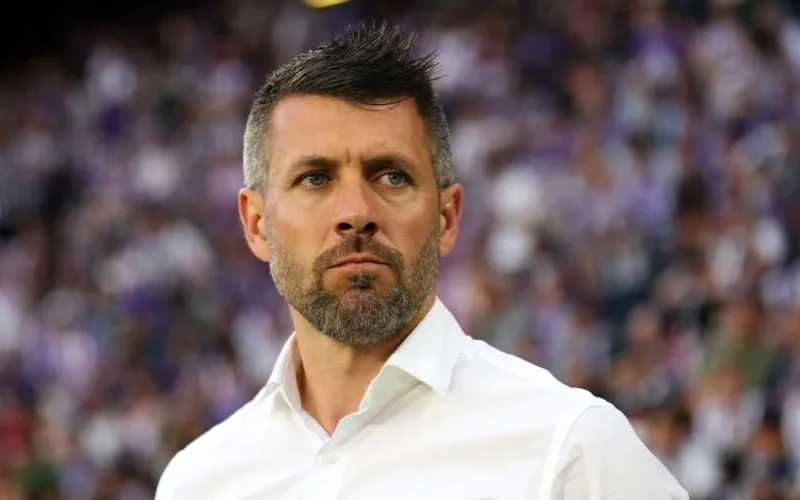 Brasileirão 2026: Paulo Pezzolano é o 18º técnico demitido; confira a lista completa de saídas na Série A