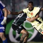 Vasco marca goleada sobre Coritiba e reduz risco de rebaixamento a 22% no Brasileirão
