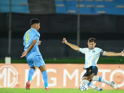 Jogadores com dupla cidadania não contarão no limite de estrangeiros no Brasileirão a partir de 2027