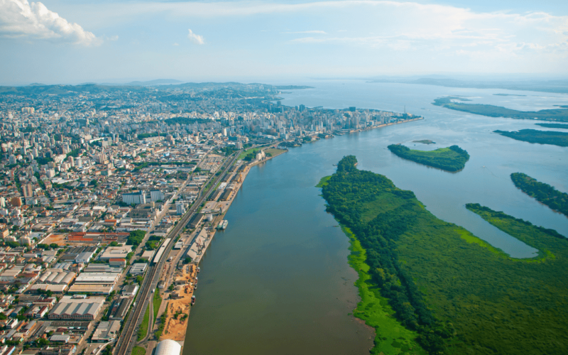Desafios do Rio Grande do Sul: crescimento econômico pressionado por passivo fiscal e vulnerabilidade climática