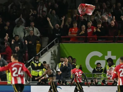 Igor Thiago brilha e marca em vitória do Brentford sobre o Chelsea na Premier League