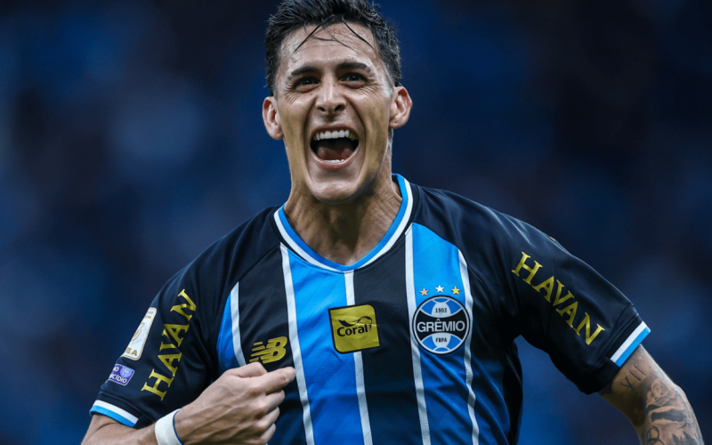 Grêmio enfrenta limite de estrangeiros: clube tem 11 'gringos' e precisará se adaptar à nova regra da CBF