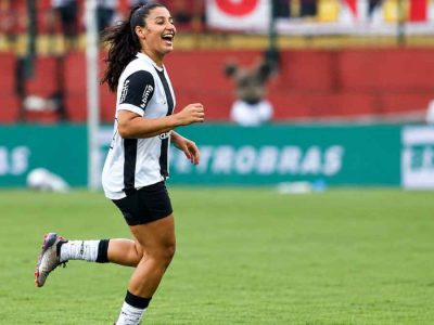 Duda Sampaio responde a críticas e destaca apoio da torcida do Corinthians antes da final do Brasileirão Feminino contra o São Paulo