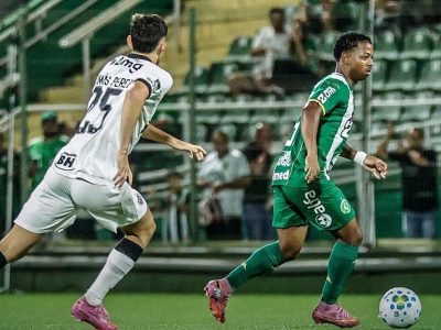 Atlético-MG busca manter bom retrospecto contra a lanterna Chapecoense na 28ª rodada do Brasileirão