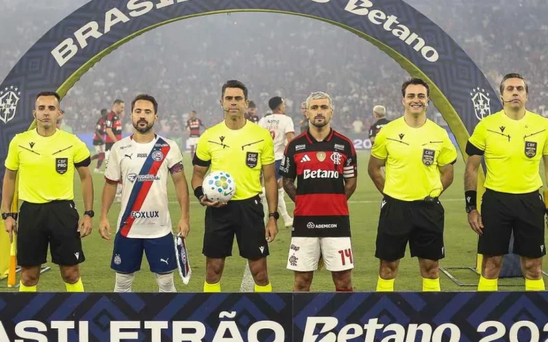 Flamengo vence e se mantém na liderança do Brasileirão; Palmeiras empata e vê disputa acirrada na parte de cima da tabela