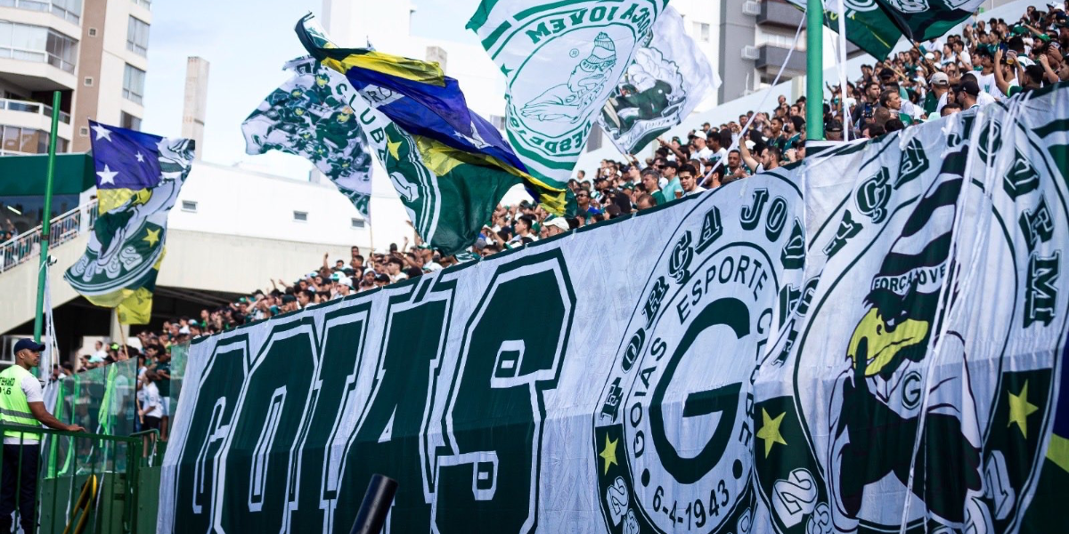 Goiás busca vitória em casa contra o Avaí para se aproximar do acesso na Série B