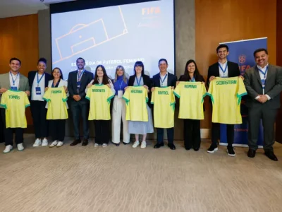 CBF e FIFA se unem para desenvolver estratégia de crescimento do futebol feminino no Brasil