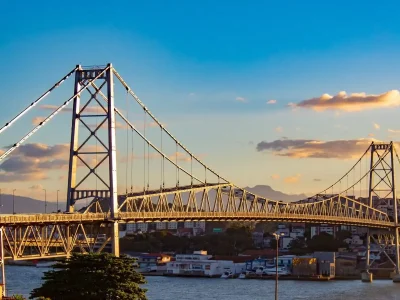 Santa Catarina se torna o segundo maior polo de empregos em tecnologia do Brasil, com 34,2 mil empresas e 102,2 mil profissionais na área