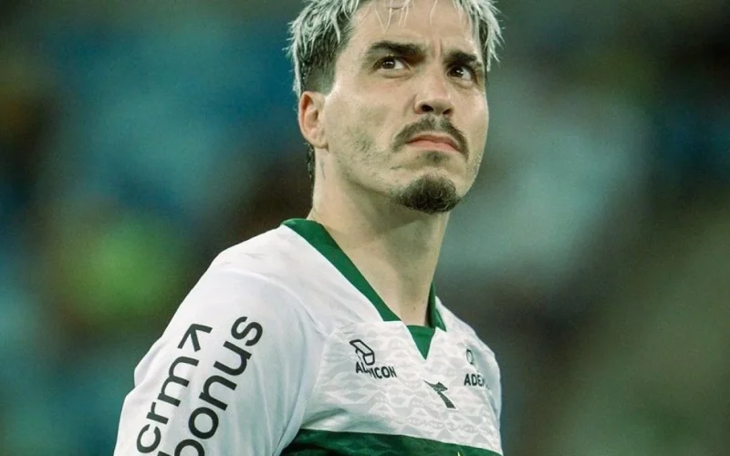 Coritiba conta com sete estrangeiros no elenco e se adapta à nova regra da CBF para limite de jogadores gringos