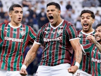Hulk brilha e ajuda Fluminense a vencer o Corinthians fora de casa no Brasileirão
