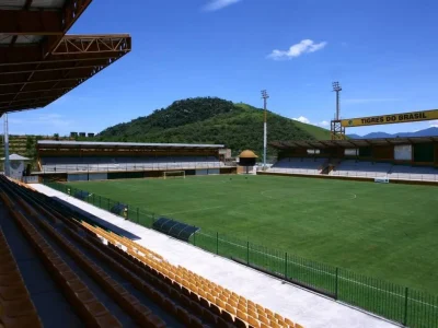 Tigres do Brasil busca se reerguer após anos na quinta divisão do Carioca e problemas financeiros