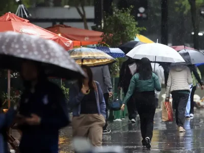 Frente fria traz risco de vendavais e tempestades severas ao Rio Grande do Sul a partir de segunda-feira