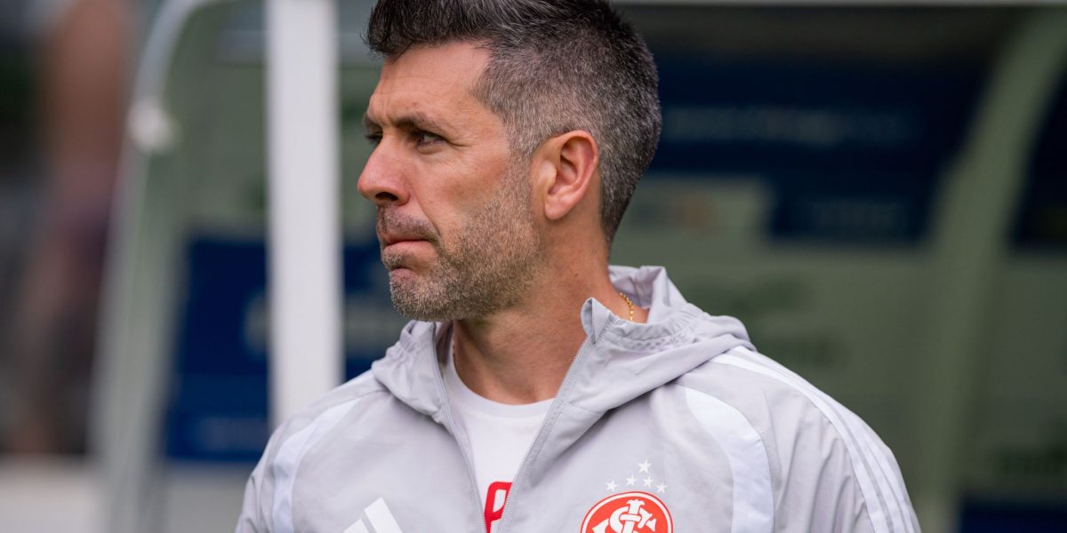 Internacional demite Paulo Pezzolano e chega a 18 trocas de técnicos no Brasileirão de 2026