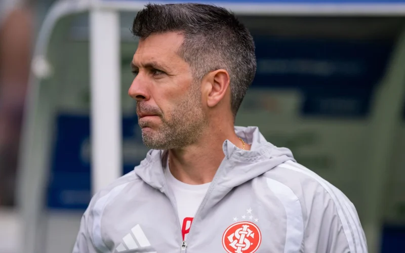 Internacional demite Paulo Pezzolano e chega a 18 trocas de técnicos no Brasileirão de 2026