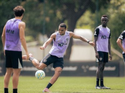 Atlético-MG enfrenta a Chapecoense em busca de mais uma vitória no Brasileirão em Belo Horizonte