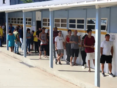 Ministro do STF amplia horário de votação até as 19h em todo o país após problemas de transporte público