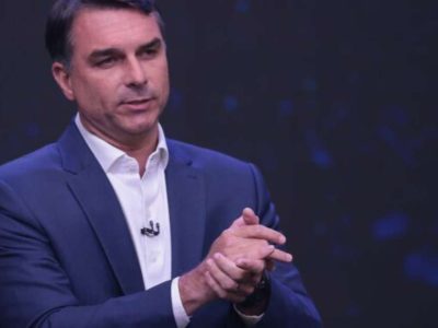 Governadores do Sul acompanham Flávio Bolsonaro no último debate presidencial antes do segundo turno