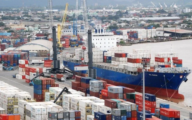 Santa Catarina enfrenta impacto severo com 68% das exportações para os EUA afetadas por novas tarifas