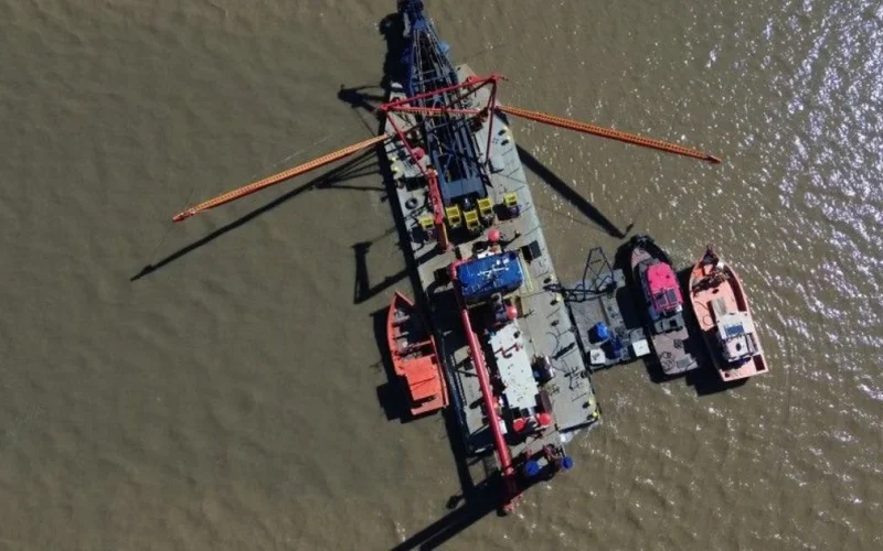 Rio Grande do Sul retoma navegação noturna após 42 anos com chegada de navio a Porto Alegre