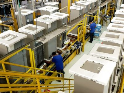 Empresários paranaenses mantêm investimentos e empregos, apesar da cautela econômica para o segundo semestre de 2026