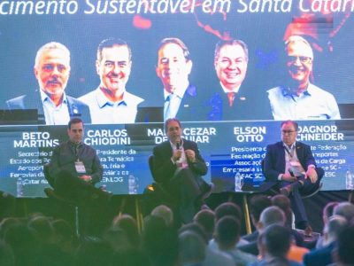 Logística inadequada compromete competitividade de Santa Catarina, alertam especialistas em evento na região
