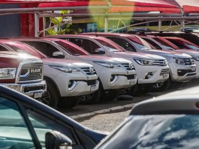 Emplacamentos de veículos superam 500 mil em setembro, atingindo recorde histórico no Brasil