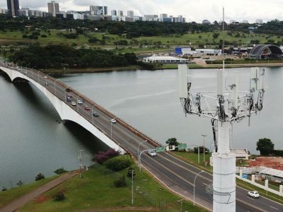 Sete capitais brasileiras, incluindo Curitiba e Porto Alegre, estão preparadas para a instalação do 5G com legislações adequadas para antenas