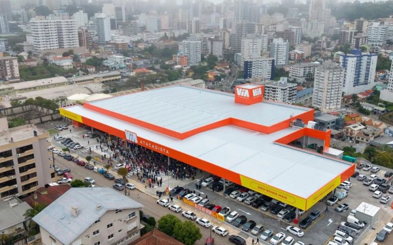 Grupo Passarela inaugura segunda loja do Via Atacadista em Bento Gonçalves com investimento de R$ 30 milhões e geração de 130 empregos diretos