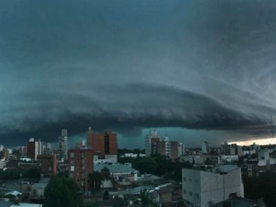 Ciclone extratropical provoca alerta de tempestades severas e riscos de granizo e tornados no Sul do Brasil