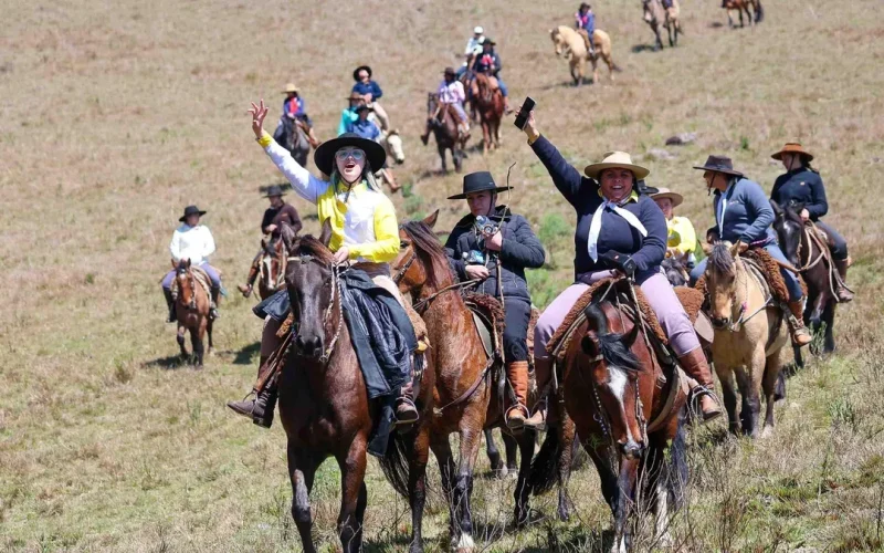 Cavalgada de Prendas em Cambará do Sul deve reunir mais de 600 mulheres na 23ª edição do evento