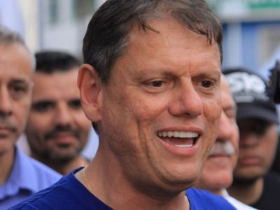 Governadores eleitos em 2026 revelam seus times de futebol favoritos; Flamengo lidera entre os torcedores