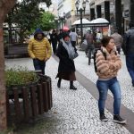 Frio fora de época provoca mínimas abaixo de 10ºC no Paraná; previsão de chuvas a partir de quarta-feira