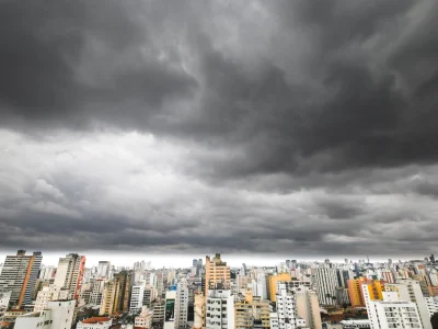 Chuva e temporais devem afetar Paraná, Santa Catarina e Rio Grande do Sul durante primeiro turno das eleições no domingo