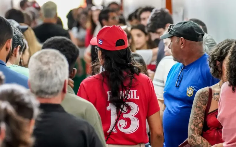 Denúncias de assédio eleitoral no trabalho aumentam 75% após eleições, totalizando 3.396 casos no Brasil