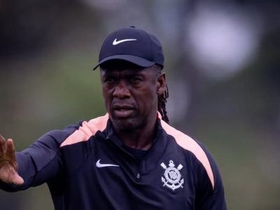 Seedorf é desfalque no Corinthians após não ser inscrito no BID a tempo para estrear contra o Vitória