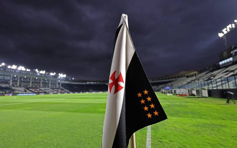 Intenso sábado de futebol com duelos decisivos no Brasileirão e grandes clássicos internacionais