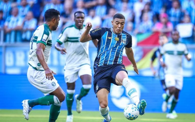 Grêmio em busca da recuperação: duelo decisivo contra o Coritiba na luta contra o rebaixamento no Brasileirão