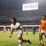 São Paulo vence Vasco por 1 a 0 e mantém viva a esperança de Libertadores no Brasileirão