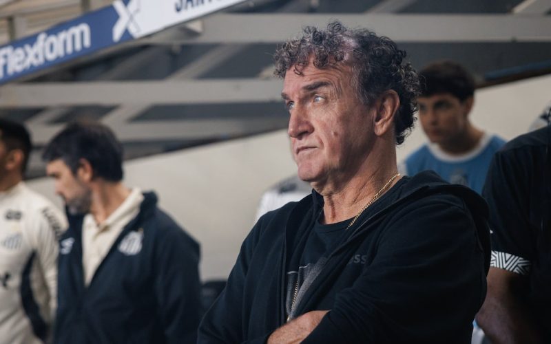 Cuca destaca surpresa com a campanha do Santos após empate com o Flamengo: "Uma campanha maravilhosa"