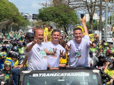 Carreata em Curitiba une governadores do Sul em apoio a Flávio Bolsonaro e mobiliza lideranças políticas