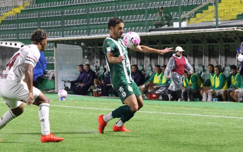 Chapecoense vence Fluminense em casa e soma pontos importantes no Brasileirão Série A