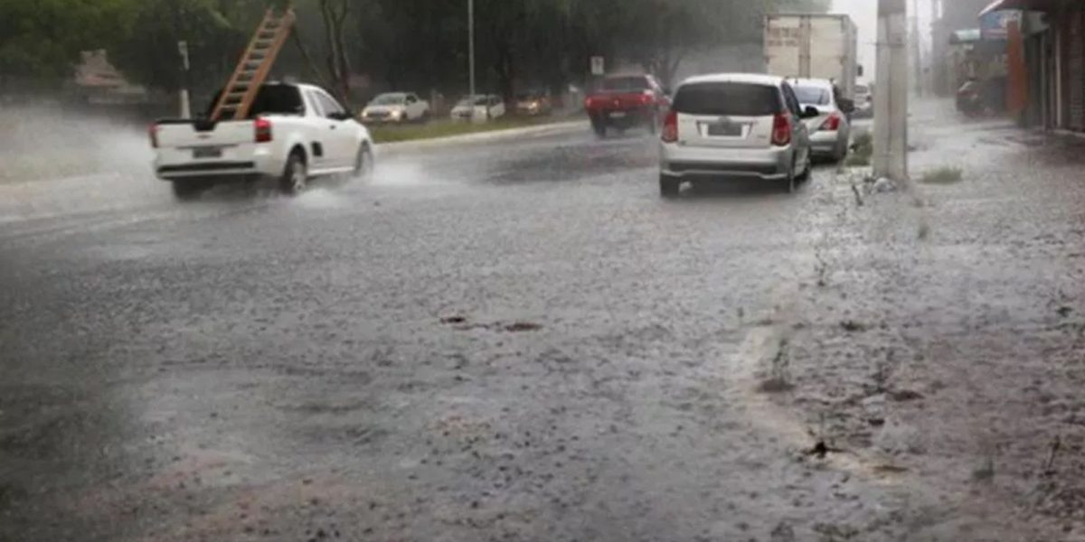 Chuvas e tempestades devem atingir o Sul do Brasil nesta quarta-feira, com destaque para o oeste do Rio Grande do Sul, oeste de Santa Catarina e centro-oeste do Paraná