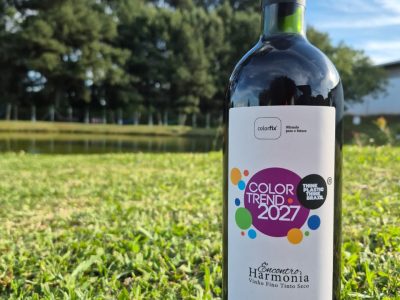 Empresa paranaense Colorfix apresenta vinho exclusivo em evento internacional para celebrar inovação na transformação do plástico em São Paulo