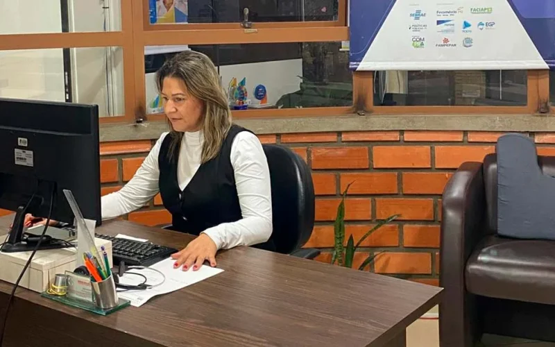 Kit Escolar em Francisco Beltrão beneficia 8,5 mil estudantes e impulsiona comércio local
