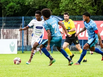 Azuriz é eliminado da Copa Paraná após derrota em casa para o Foz do Iguaçu